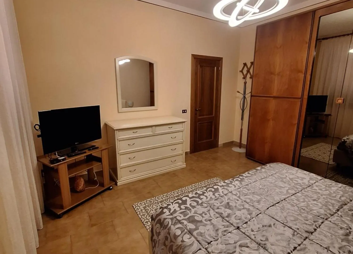 Casa Luciana - Comfort A Lucca Con Parcheggio 0*,