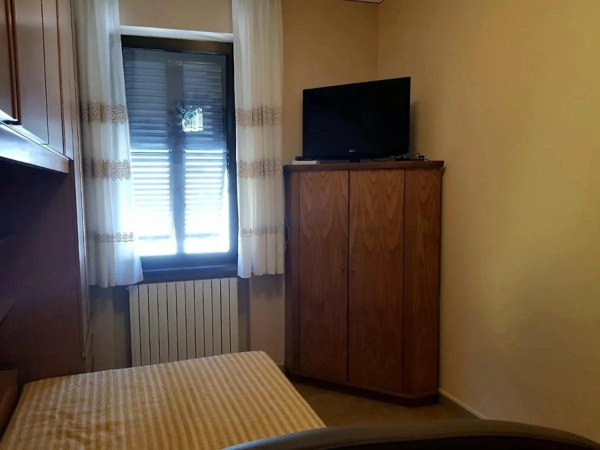 Casa Luciana - Comfort A Lucca Con Parcheggio Apartment