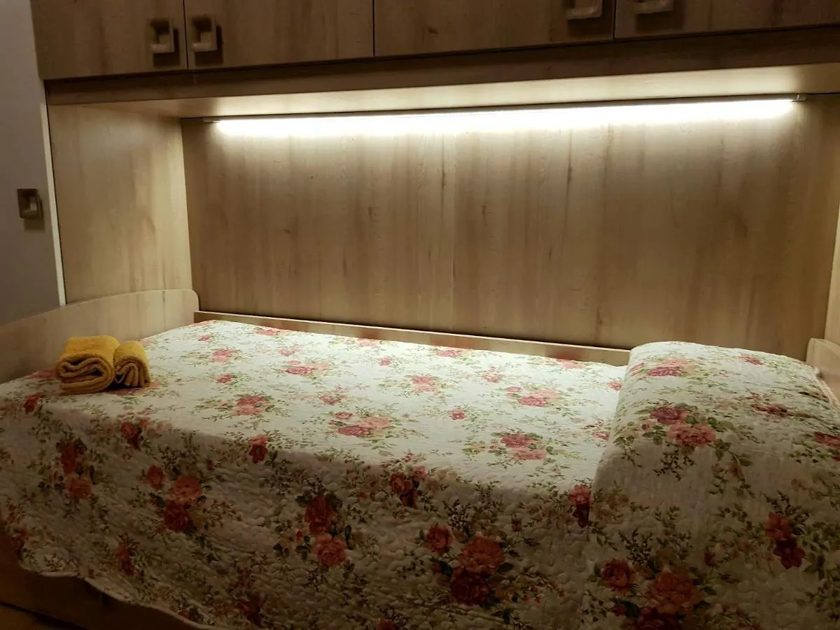 Casa Luciana - Comfort A Lucca Con Parcheggio 0*,  イタリア